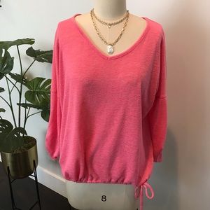 New York & Company beautiful V neck blouse